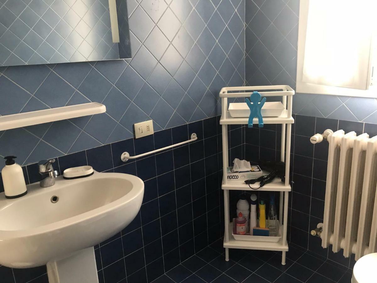 Appartamento Firenze Centro Amorino Con Terrazzo Florença Exterior foto