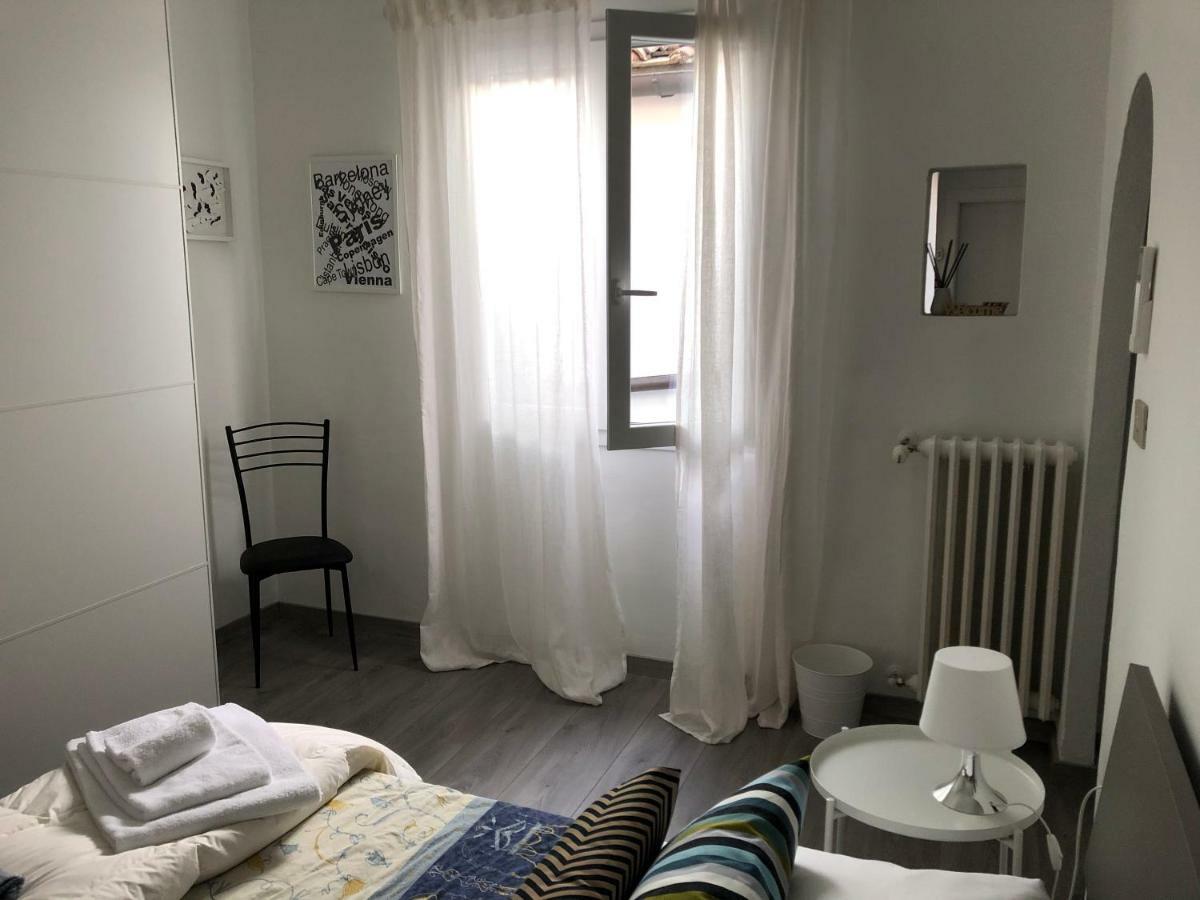 Appartamento Firenze Centro Amorino Con Terrazzo Florença Exterior foto