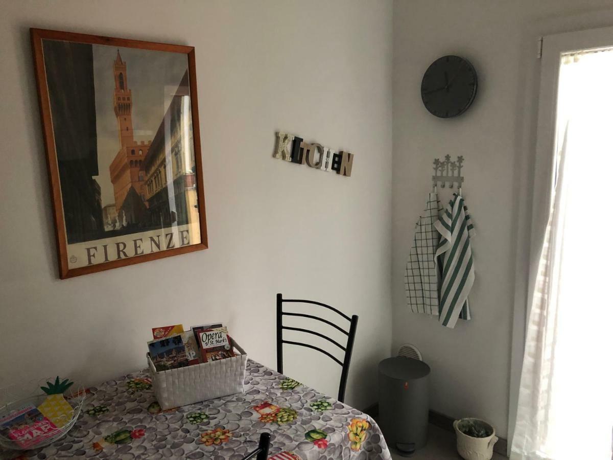 Appartamento Firenze Centro Amorino Con Terrazzo Florença Exterior foto
