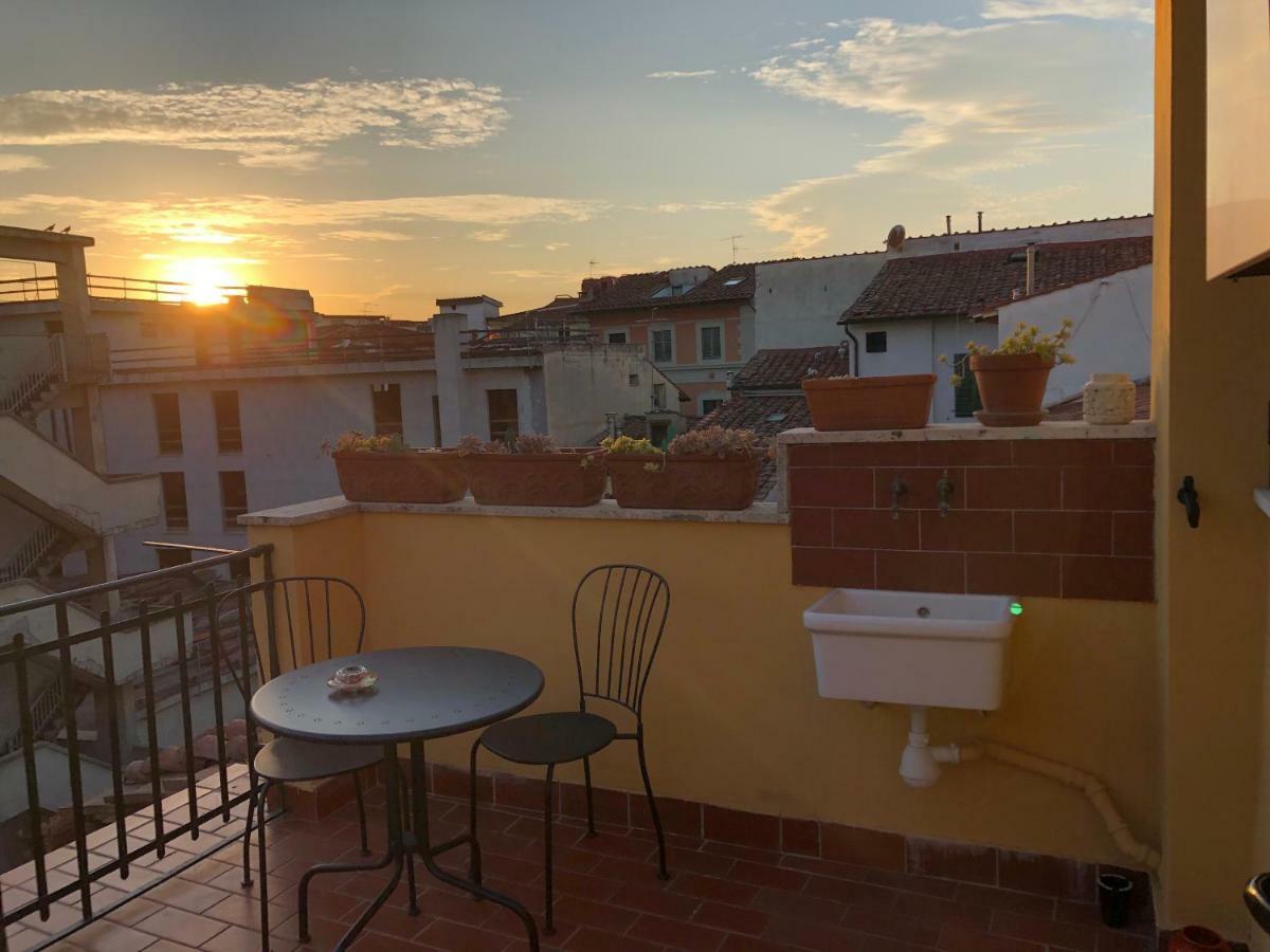 Appartamento Firenze Centro Amorino Con Terrazzo Florença Exterior foto